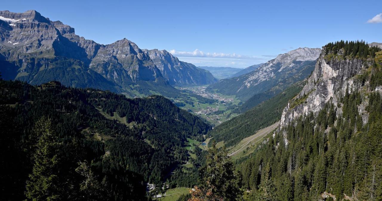 Berghotel Mettmen Schwanden  Экстерьер фото